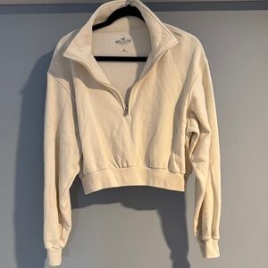 Hollister Women's Cream Quarter-Zip Sweatshirt oversized/cropped XS